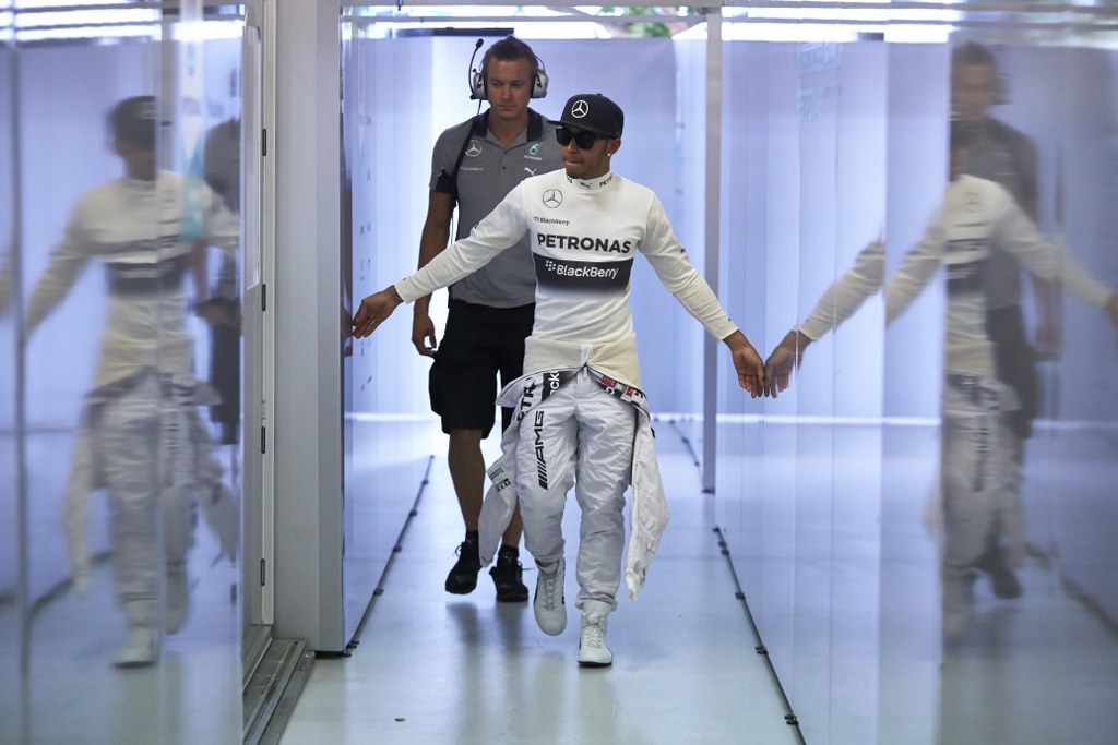 Lewis Hamilton, Mercedes media