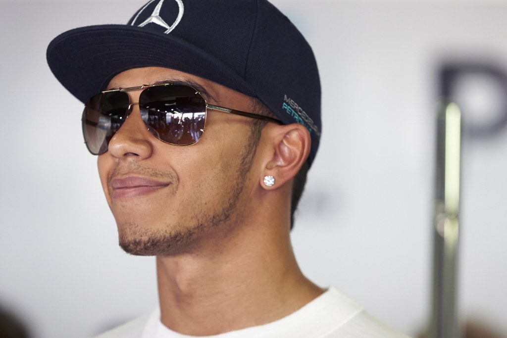 Lewis Hamilton, Mercedes media