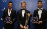 Prva trojka u ukupnom poretku vozača na svečanoj dodeli priznanja. Rosberg, Hamilton i Ricciardo. FIA gala 2016.
