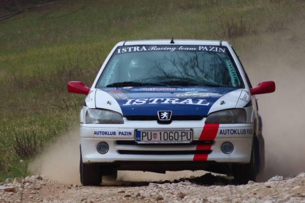 Hrvatsko rally prvenstvo u Sloveniji: Turku generalka, Szilagyiju PH